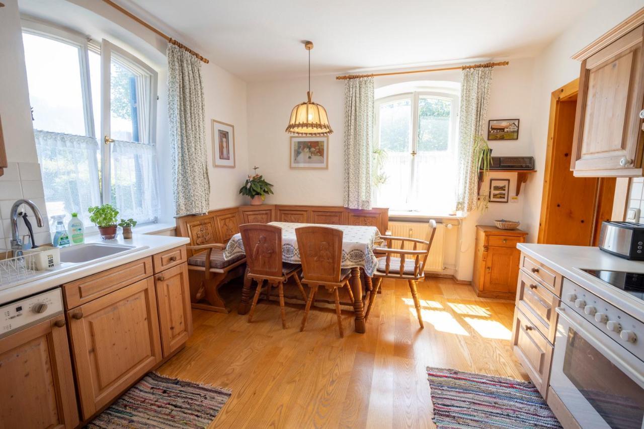 Landhauswohnung Mit Wildromantischem Garten Füssen Exterior foto